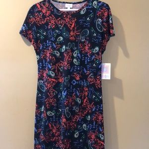 Lularoe NWT Maria Black background